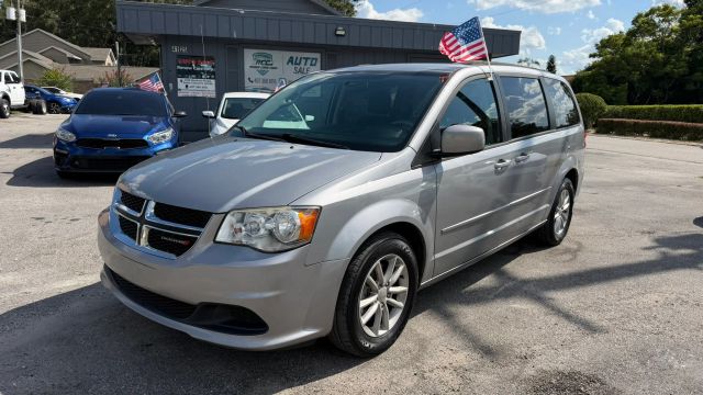 2015 Dodge Grand Caravan SXT FWD photo