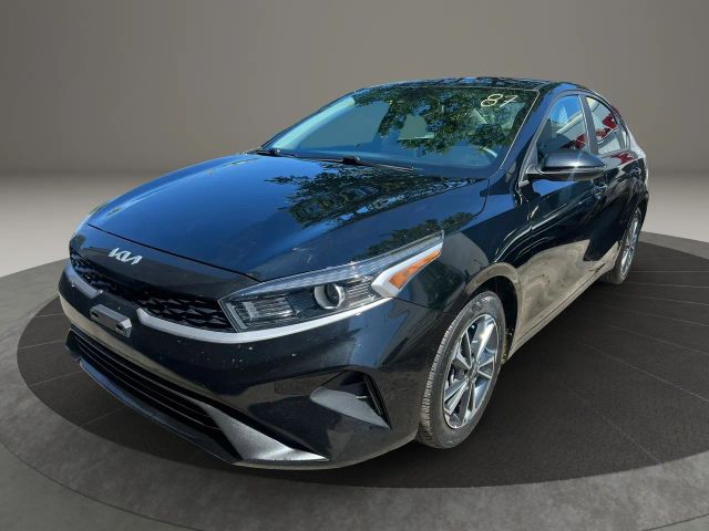 2023 Kia Forte LXS FWD photo