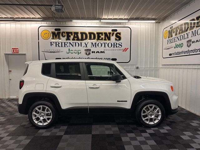 2023 Jeep Renegade Latitude 4WD photo