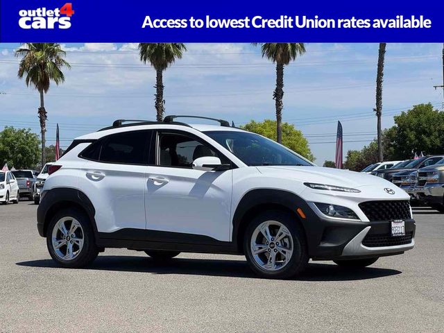2022 Hyundai Kona SEL AWD photo