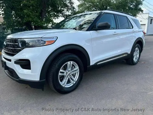 2022 Ford Explorer XLT 4WD photo