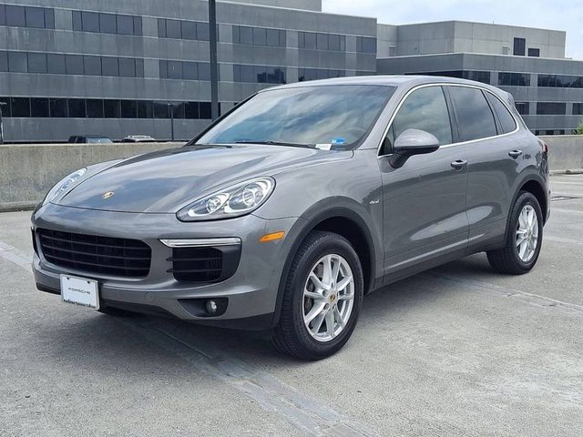2015 Porsche Cayenne Diesel AWD photo