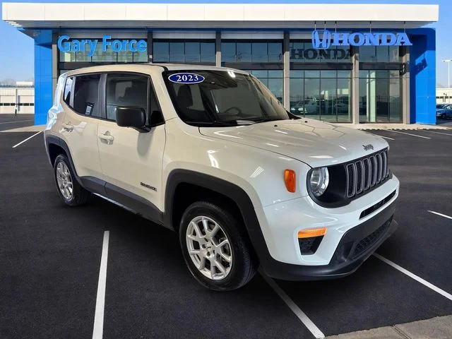 2023 Jeep Renegade Latitude 4WD photo