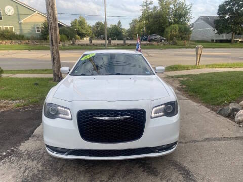 2015 Chrysler 300 300S RWD photo