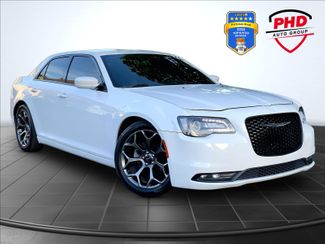 2015 Chrysler 300 300S RWD photo
