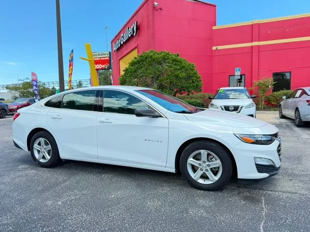 2023 Chevrolet Malibu LS FWD photo