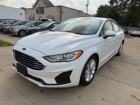 2019 Ford Fusion SE FWD photo