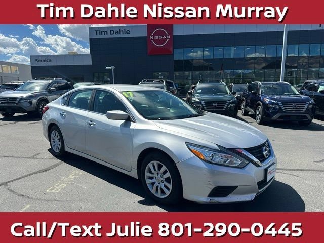2017 Nissan Altima 2.5 FWD photo