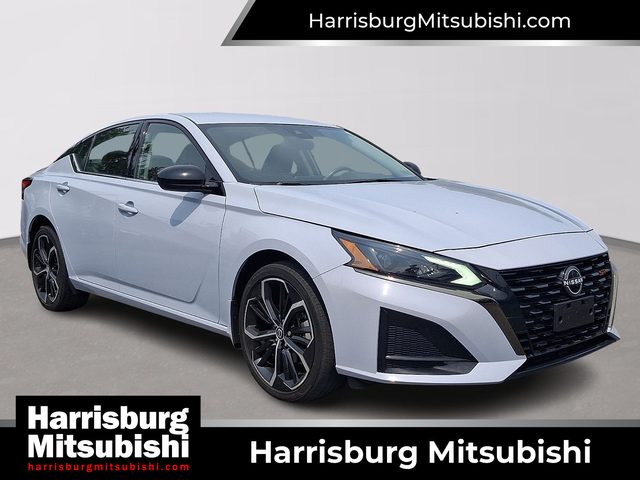 2023 Nissan Altima 2.5 SR AWD photo