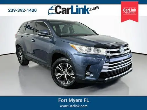 2017 Toyota Highlander LE Plus FWD photo