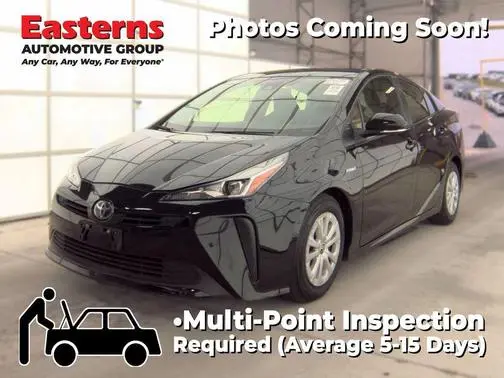 2022 Toyota Prius LE FWD photo
