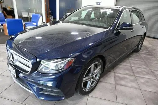 2018 Mercedes-Benz E-Class E 400 AWD photo