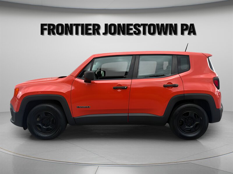 2015 Jeep Renegade Sport FWD photo