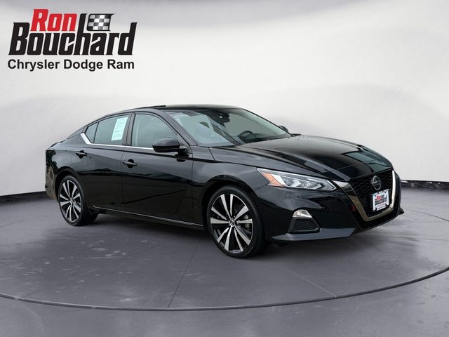 2022 Nissan Altima 2.5 SR FWD photo