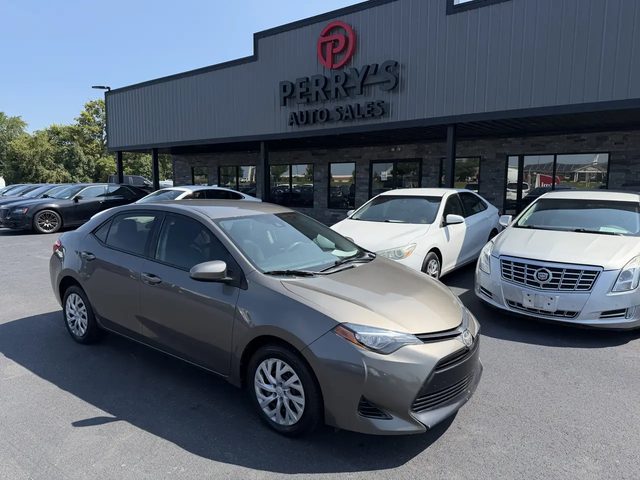 2017 Toyota Corolla LE FWD photo
