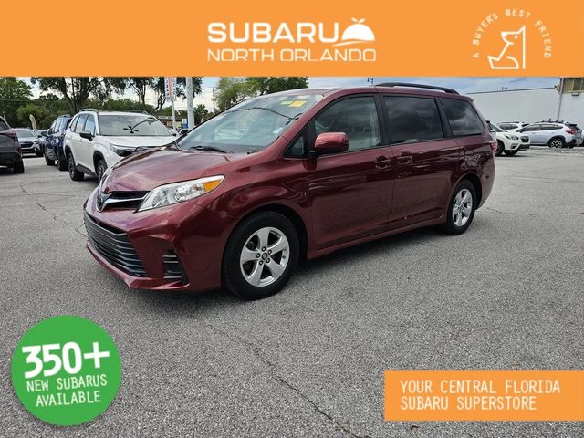 2018 Toyota Sienna LE FWD photo