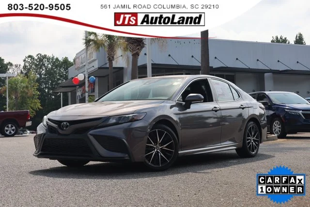 2022 Toyota Camry SE FWD photo