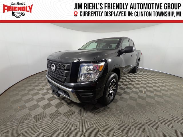 2023 Nissan Titan SV 4WD photo