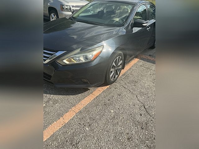 2016 Nissan Altima FWD photo