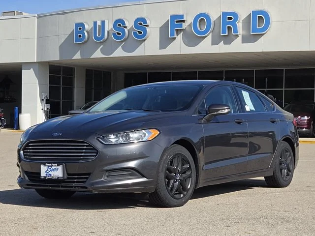 2016 Ford Fusion SE FWD photo