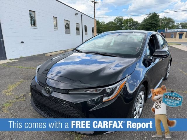 2022 Toyota Corolla LE FWD photo