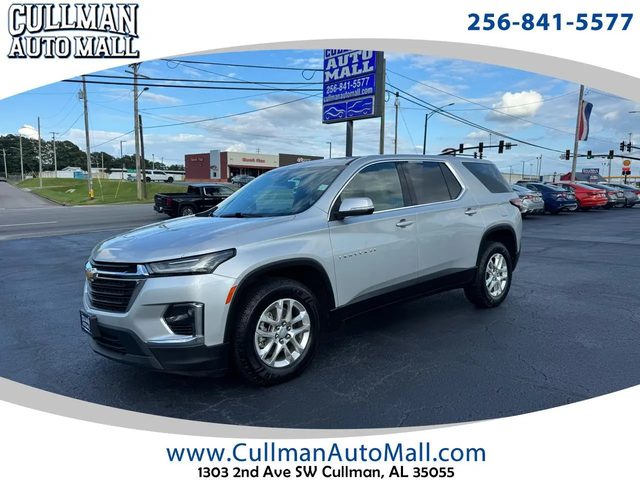 2022 Chevrolet Traverse LS FWD photo