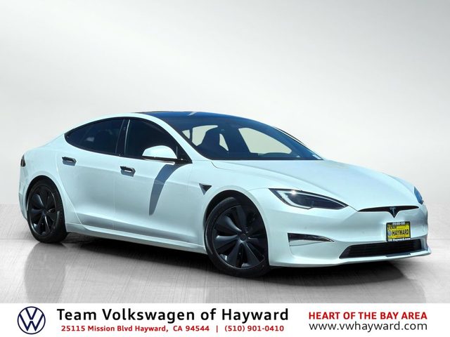 2023 Tesla Model S Standard Range AWD photo