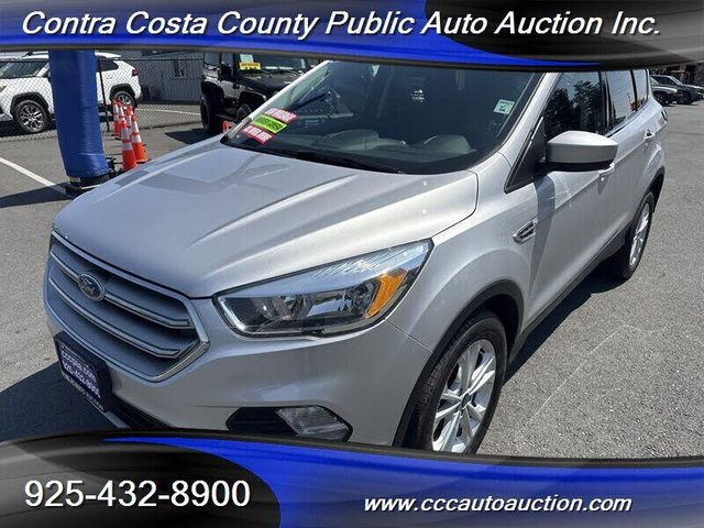 2017 Ford Escape SE 4WD photo