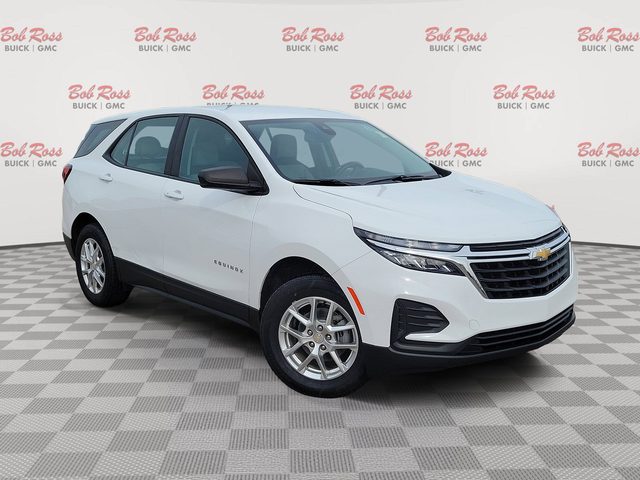 2022 Chevrolet Equinox LS AWD photo