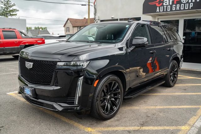 2023 Cadillac Escalade 4WD Sport Platinum 4WD photo