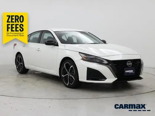 2023 Nissan Altima 2.5 SR FWD photo