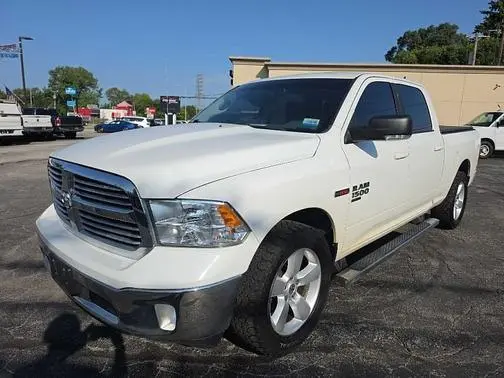 2019 Ram 1500 SLT 4WD photo