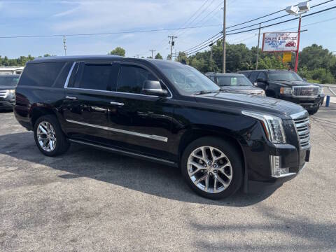 2018 Cadillac Escalade ESV Platinum 4WD photo