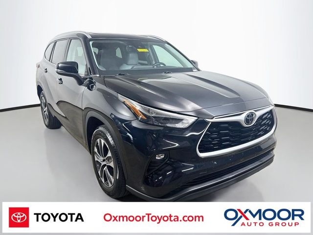 2023 Toyota Highlander XLE FWD photo