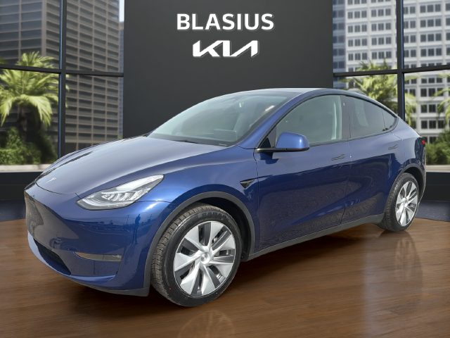 2023 Tesla Model Y Long Range AWD photo