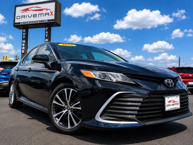 2021 Toyota Camry LE FWD photo