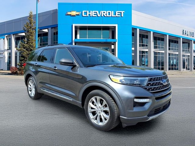 2020 Ford Explorer XLT 4WD photo