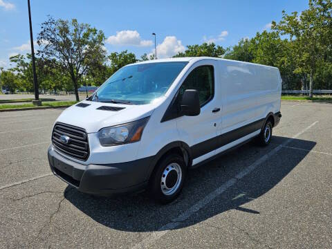 2017 Ford Transit Van RWD photo