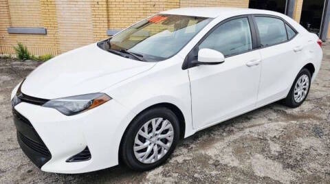 2018 Toyota Corolla LE FWD photo