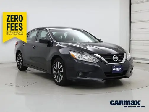 2017 Nissan Altima 2.5 SV FWD photo