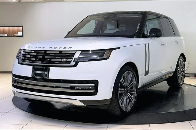 2023 Land Rover Range Rover SE AWD photo