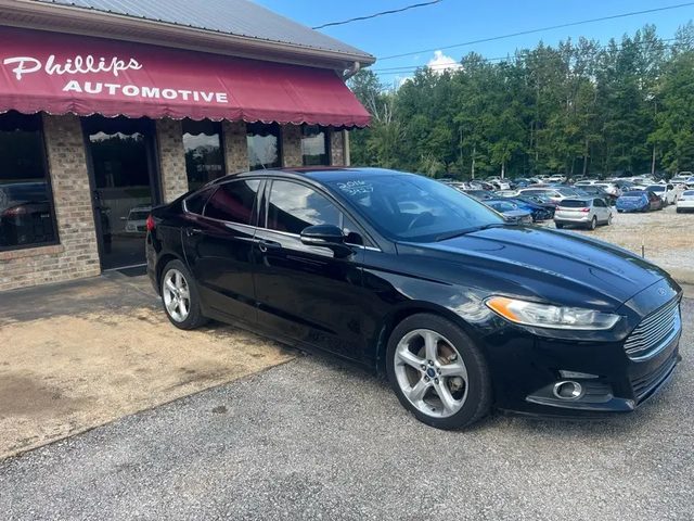 2016 Ford Fusion SE FWD photo