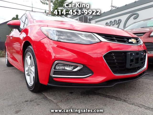 2017 Chevrolet Cruze LT FWD photo