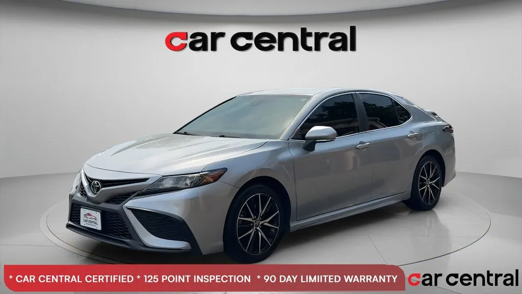 2023 Toyota Camry SE FWD photo