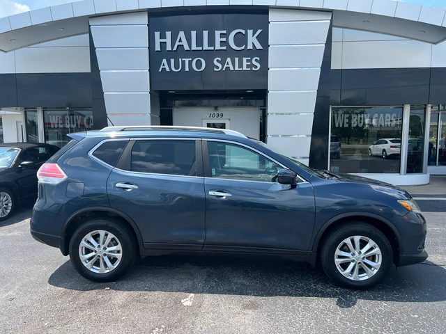 2016 Nissan Rogue SV FWD photo