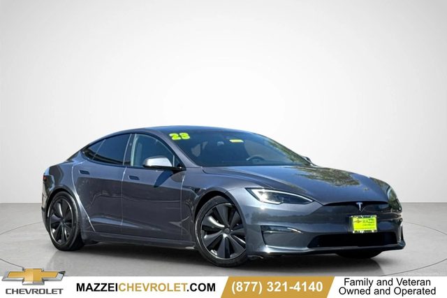 2023 Tesla Model S Standard Range AWD photo