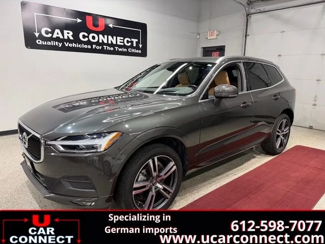 2019 Volvo XC60 Momentum AWD photo