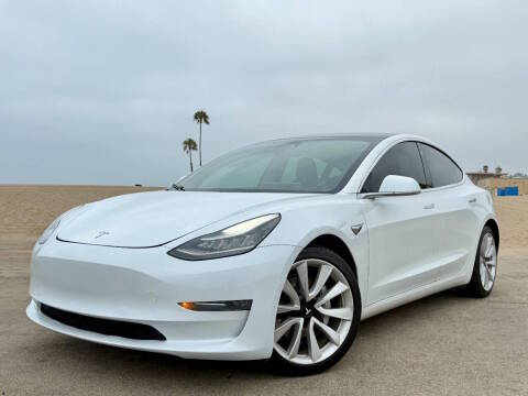 2020 Tesla Model 3 Long Range AWD photo
