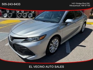 2018 Toyota Camry FWD photo
