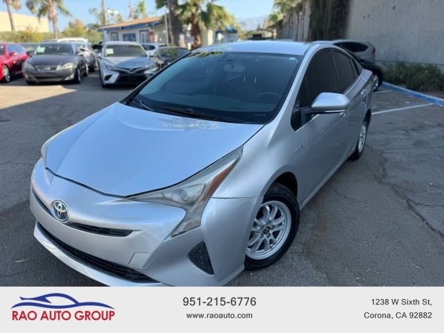 2016 Toyota Prius Two FWD photo